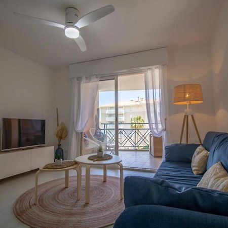 Bright Apt Of 32 M Renovated Near Town Fréjus Exteriör bild