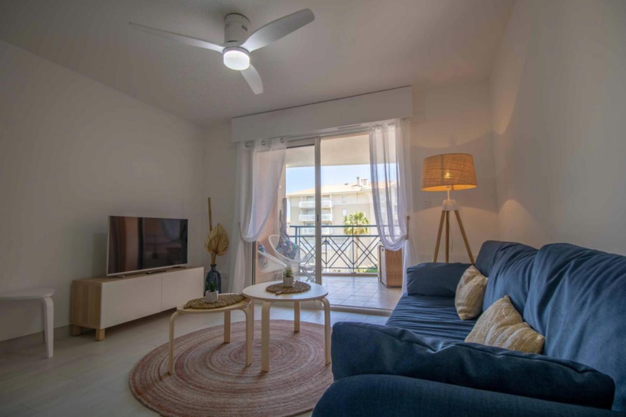 Bright Apt Of 32 M Renovated Near Town Fréjus Exteriör bild