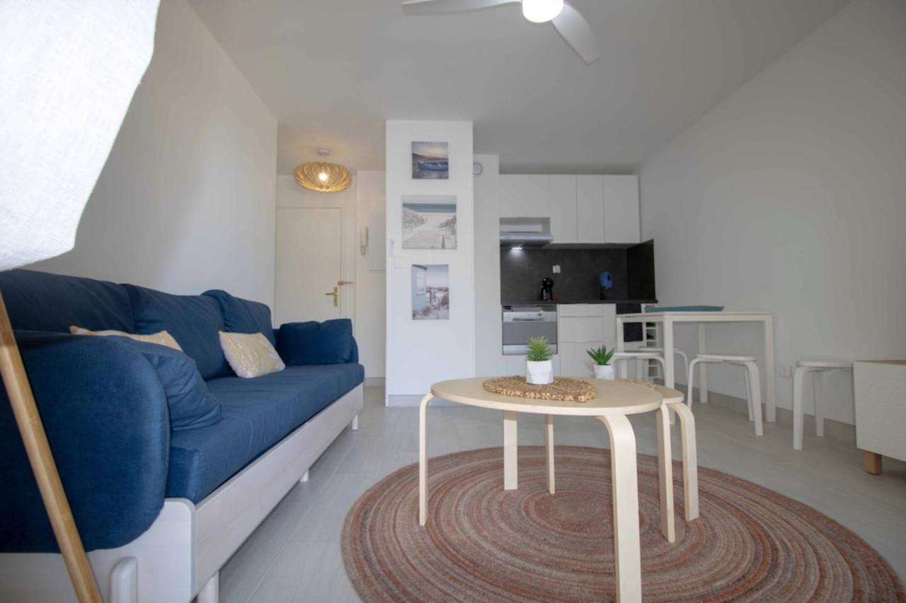 Bright Apt Of 32 M Renovated Near Town Fréjus Exteriör bild
