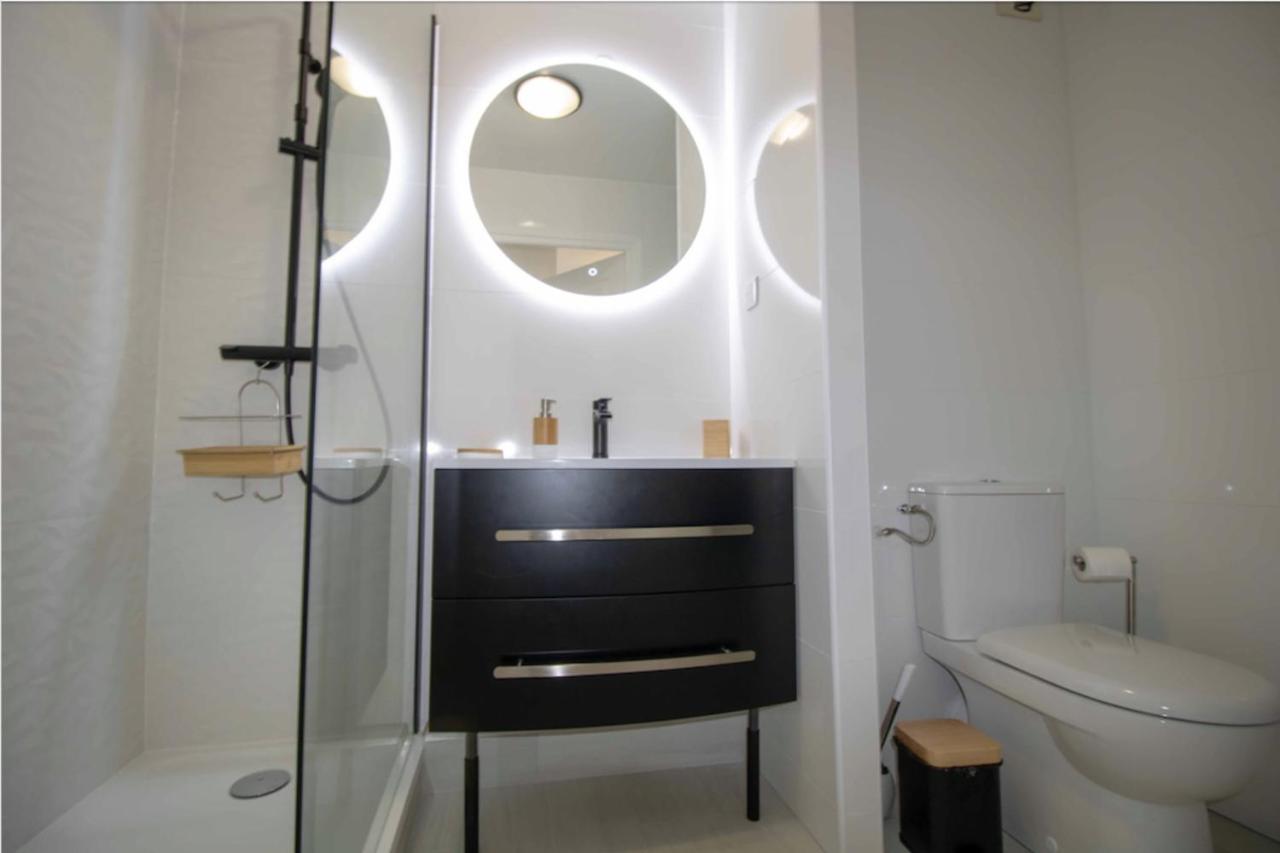 Bright Apt Of 32 M Renovated Near Town Fréjus Exteriör bild